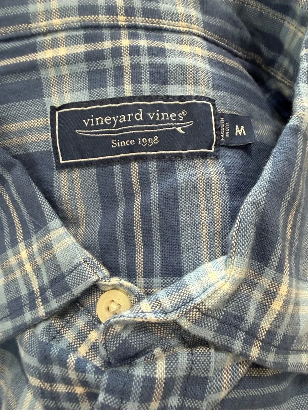 Vineyard Vines long sleeve button down shirt